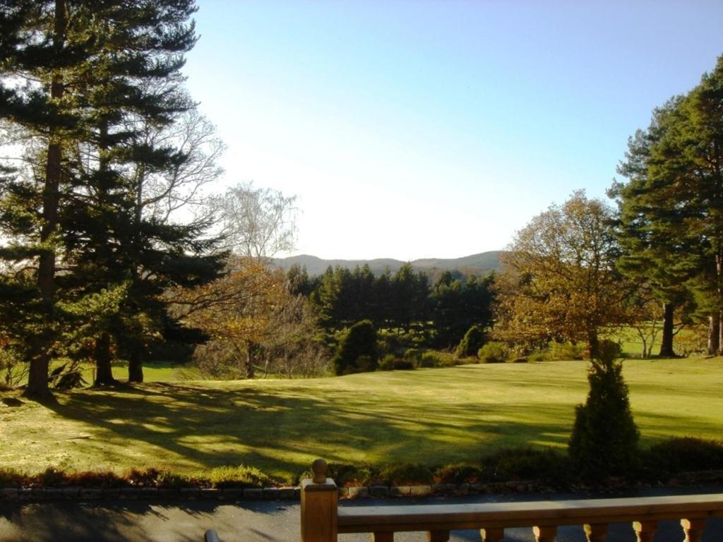 Glen Lui Hotel Ballater Exterior photo